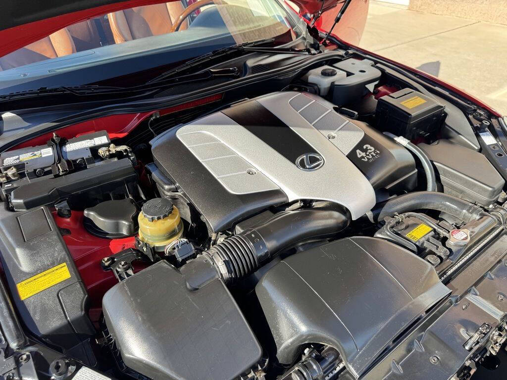 2004 Lexus SC 430 21