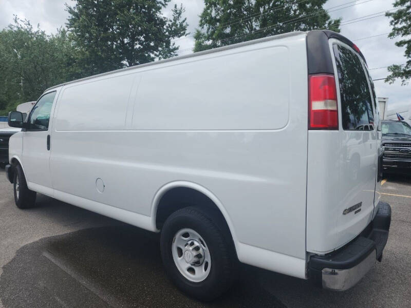 2015 Chevrolet Express 2500