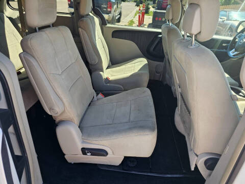 2011 Dodge Grand Caravan Crew