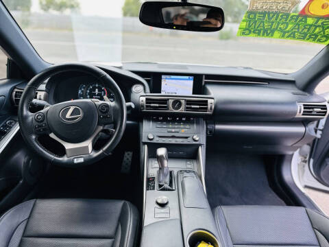 2016 Lexus IS 200t
