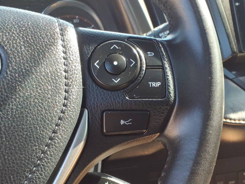2018 Toyota RAV4 SE
