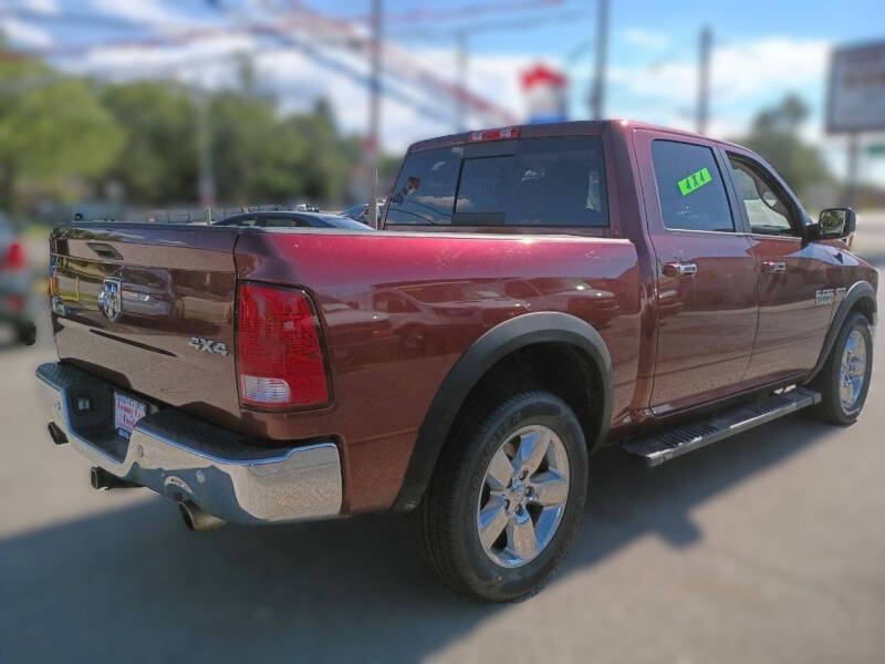 2017 RAM 1500 SLT