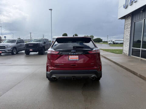 2021 Ford Edge Titanium