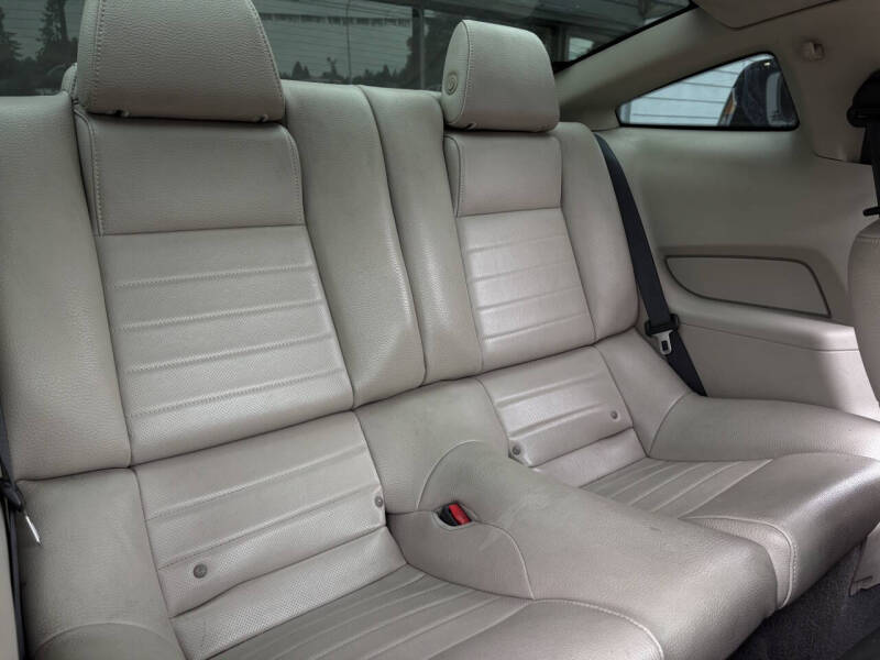 2011 Ford Mustang V6 Premium