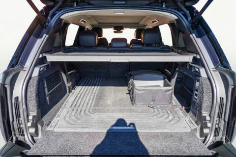 2025 Land Rover Range Rover P400 SE LWB