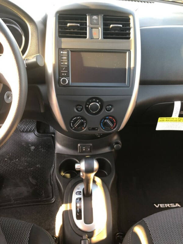 2019 Nissan Versa SV