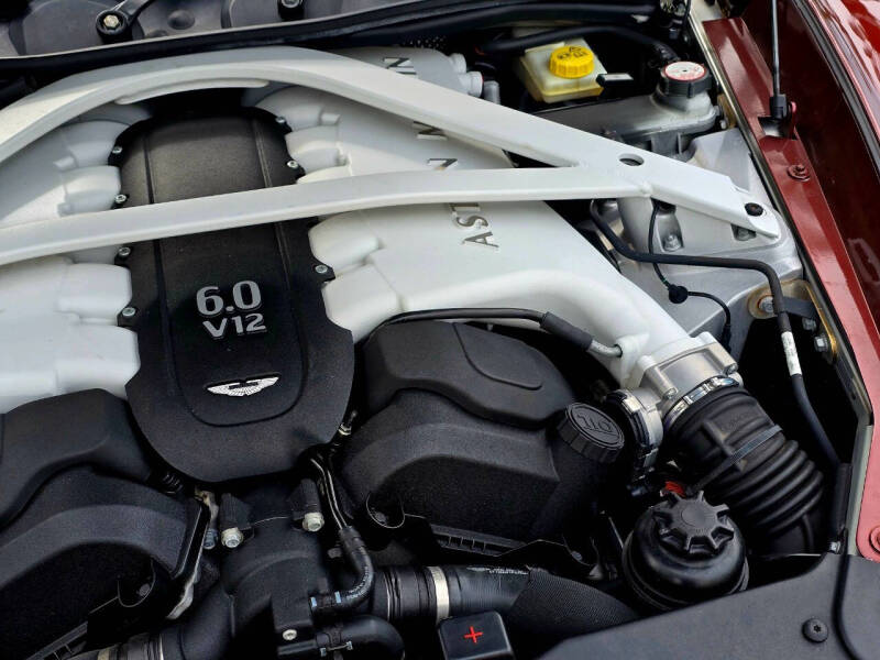 2014 Aston Martin Vanquish