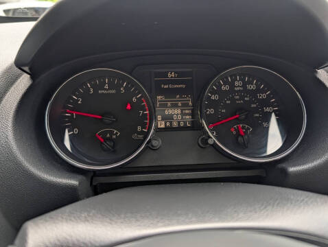 2011 Nissan Rogue SV