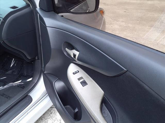 2010 TOYOTA Corolla Sedan - $4,597