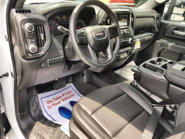 2024 GMC Sierra 3500HD CC Pro