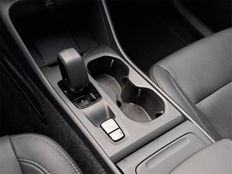 2026 Volvo XC40 B5 Core