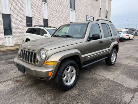 2006 Jeep Liberty for sale at AUTOSAVIN in Villa Park IL