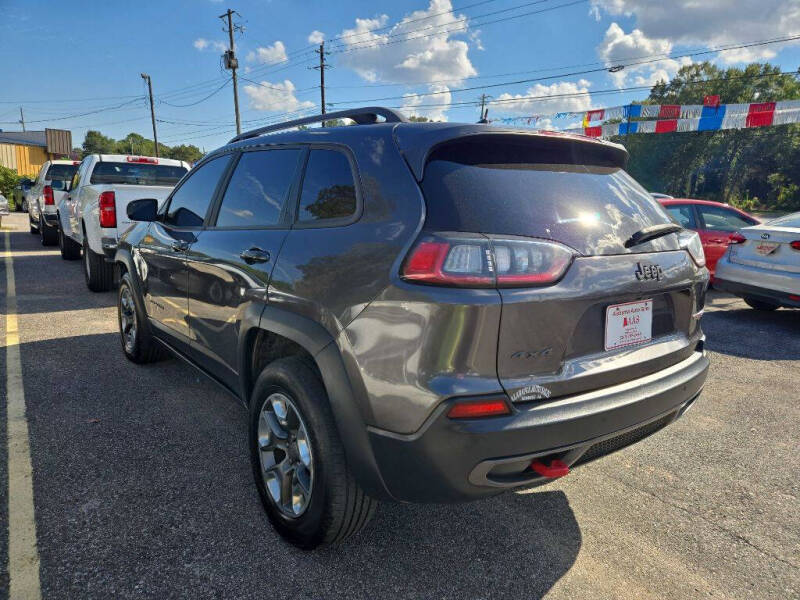 2019 Jeep Cherokee Trailhawk
