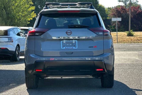 2025 Nissan Rogue Rock Creek