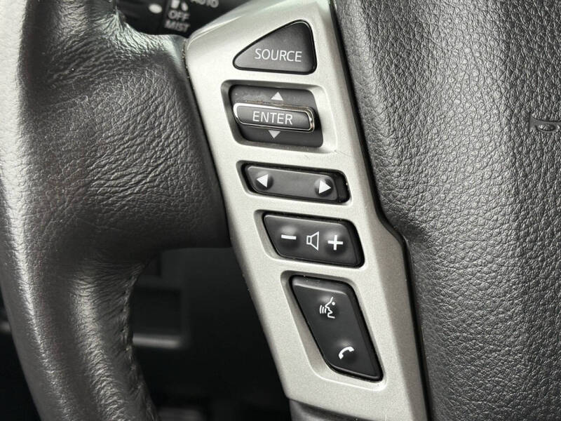 2020 Nissan Titan SL