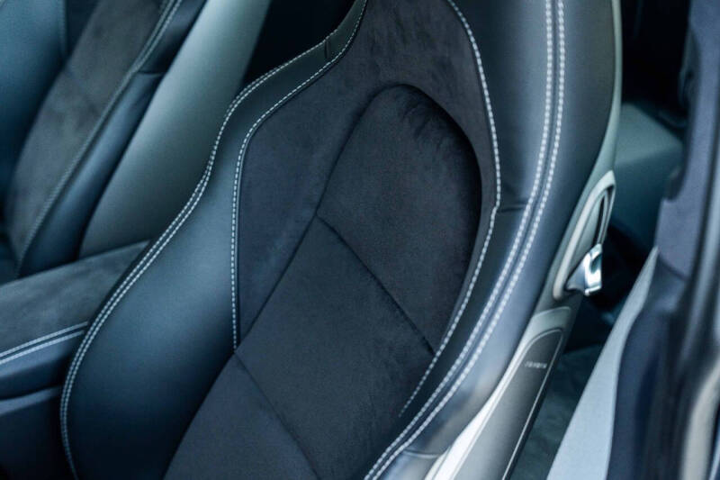 2017 Porsche 911 Carrera GTS