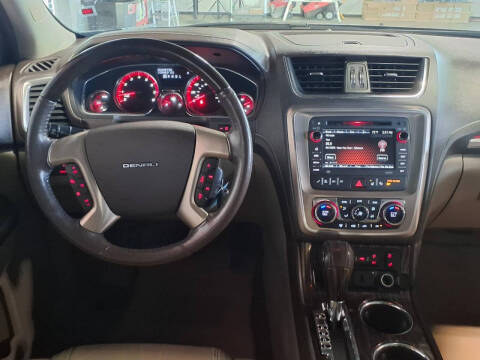2016 GMC Acadia Denali