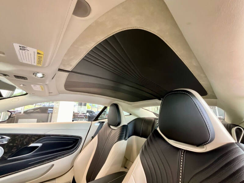 2018 Aston Martin DB11 V12