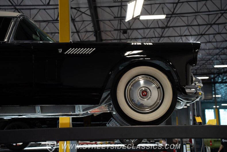 1956 Ford Thunderbird