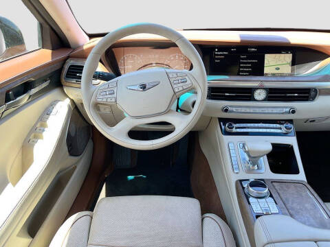 2020 Genesis G90