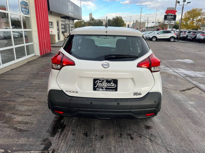 2020 Nissan Kicks S