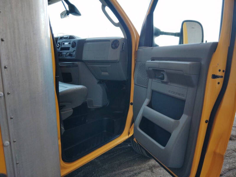 2022 Ford E-Series
