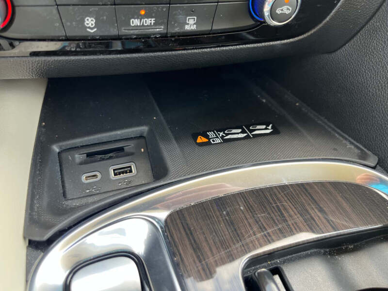 2024 Buick Enclave Essence