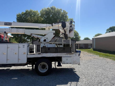 2004 Freightliner FL80
