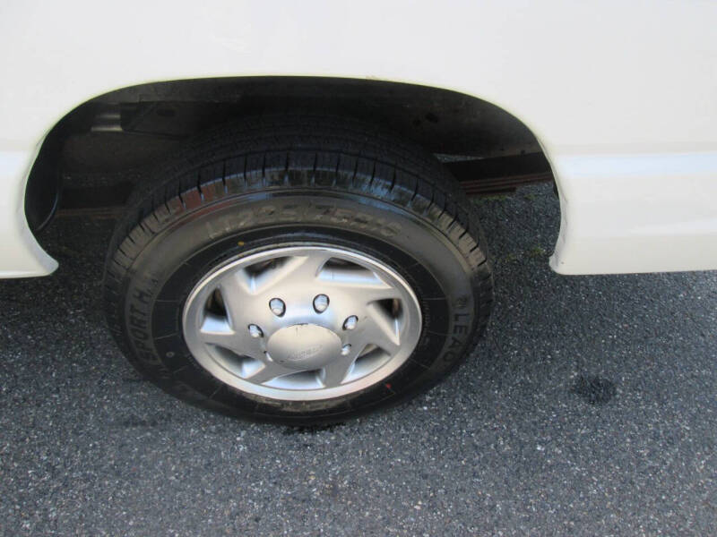 2010 Ford E-Series E-350 SD XL