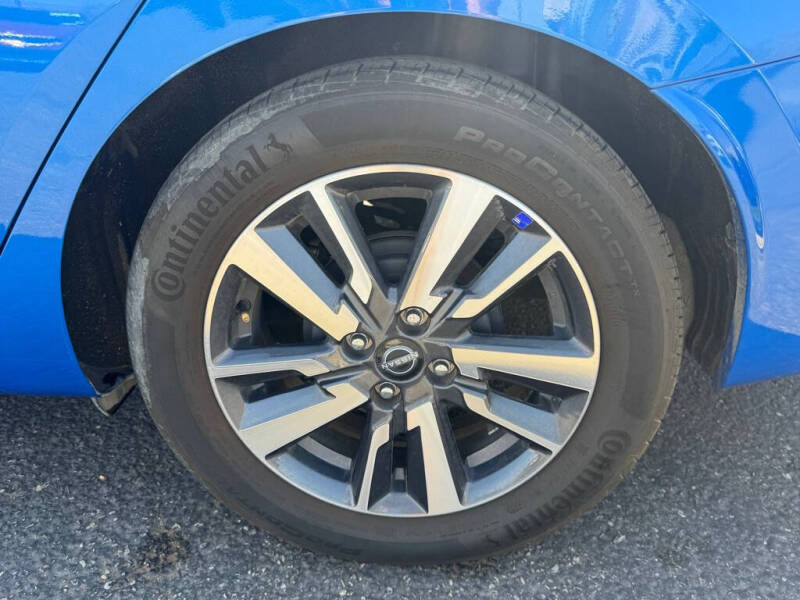 2023 Nissan Versa SV