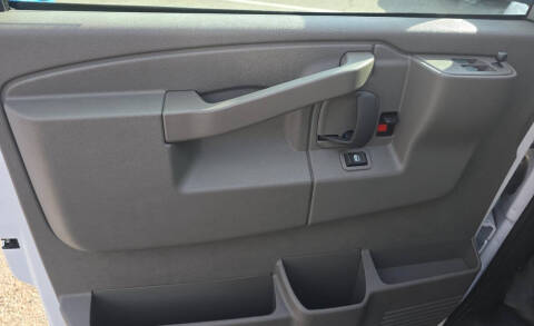 2025 Chevrolet Express 2500