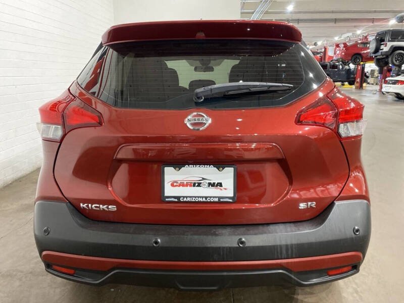 2020 Nissan Kicks SR