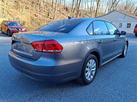 2014 Volkswagen Passat 1.8T S PZEV