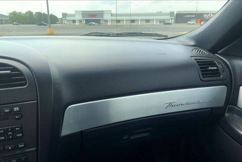 2003 Ford Thunderbird