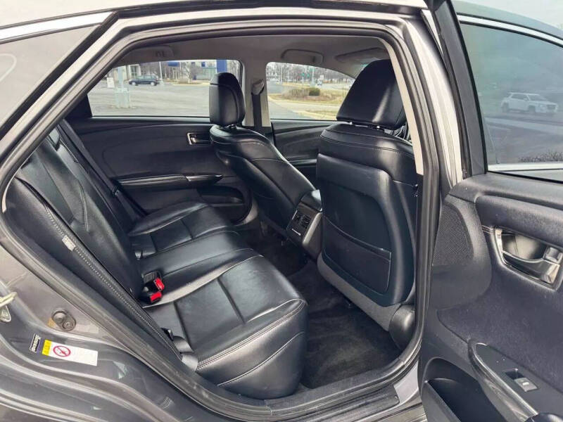 2018 Toyota Avalon XLE