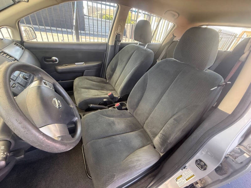 2011 Nissan Versa 1.8 S