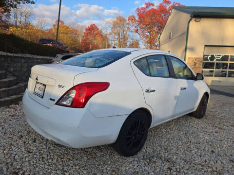 2012 Nissan Versa 1.6 SV