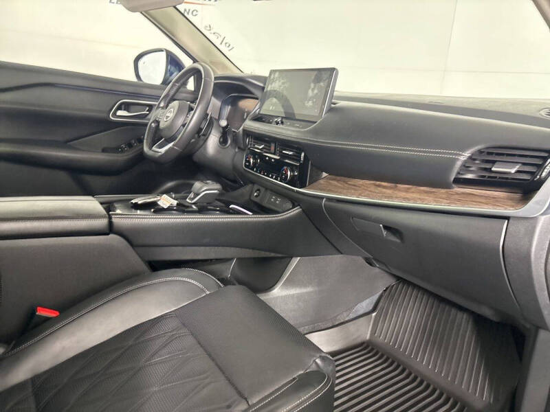 2024 Nissan Rogue Platinum