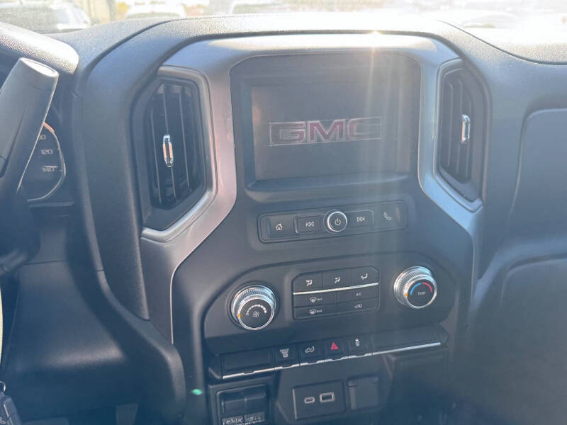 2022 GMC Sierra 2500HD Pro