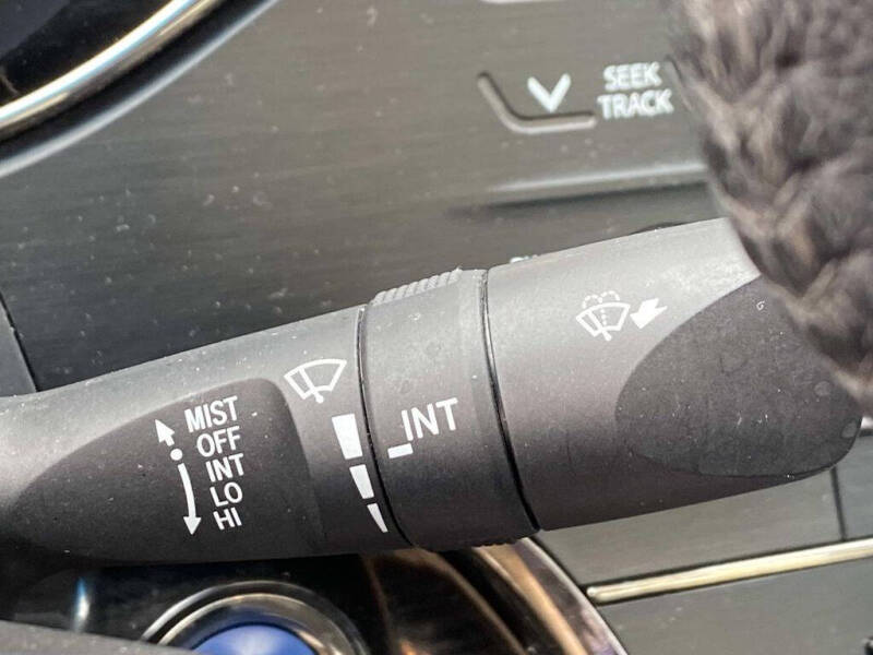 2013 Toyota Avalon Hybrid XLE Premium