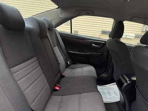 2017 Toyota Camry Hybrid LE