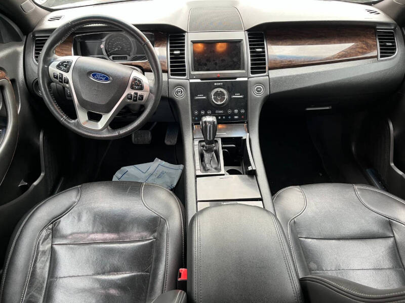 2019 Ford Taurus Limited
