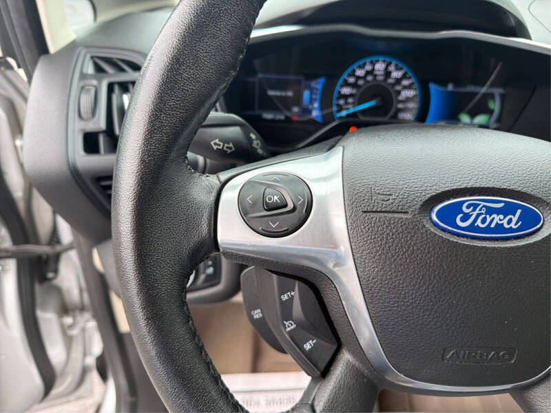 2015 Ford C-MAX Hybrid SE