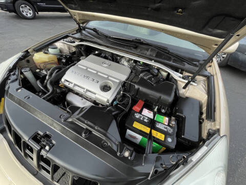 2004 Lexus ES 330
