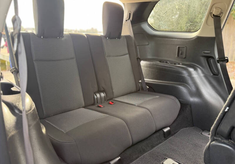 2017 Nissan Pathfinder S