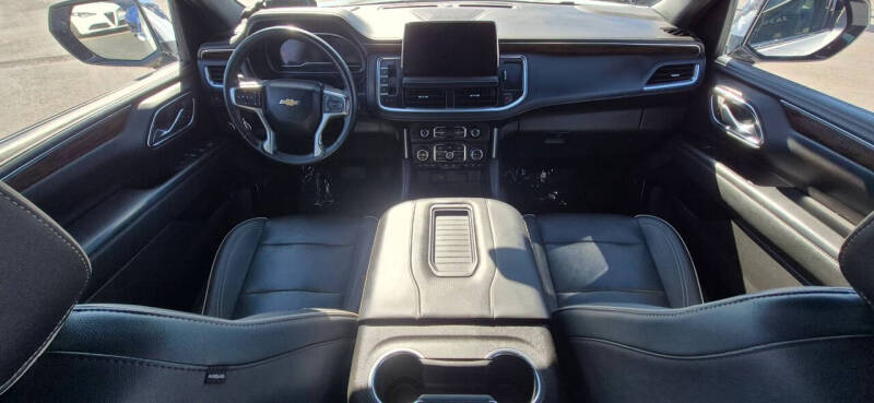 2023 Chevrolet Suburban Premier