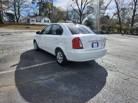2011 Hyundai Accent GLS