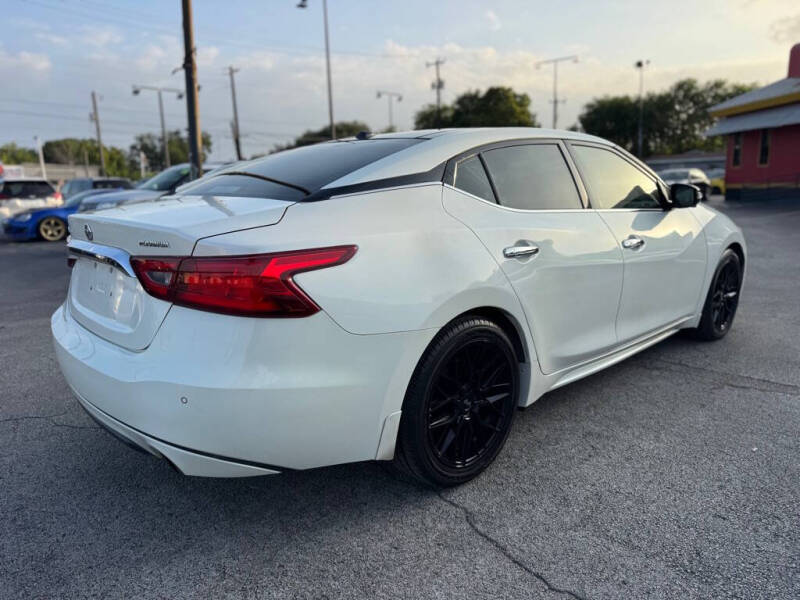 2017 Nissan Maxima