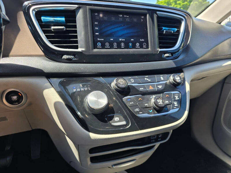 2018 Chrysler Pacifica Touring L