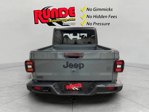 2026 Jeep Gladiator Willys